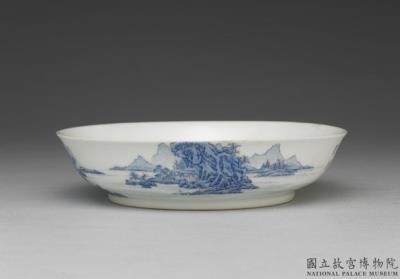 图片[2]-Dish with blue landscape in falangcai painted enamels, Qing dynasty, Yongzheng reign 1723-1735-China Archive